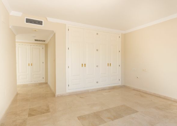 Bank repo -Marbella East 3B  – Near Golf & Sea