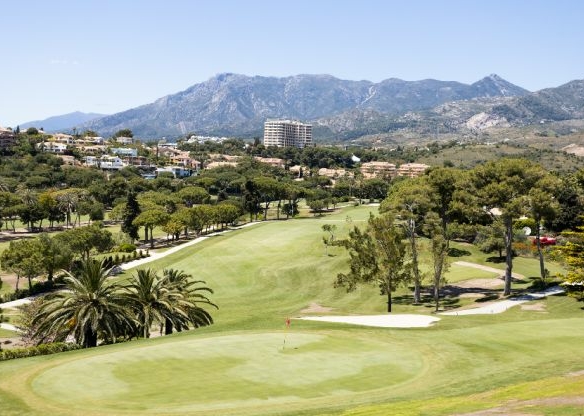 Bank repo -Marbella East 3B  – Near Golf & Sea