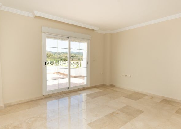Bank repo -Marbella East 3B  – Near Golf & Sea