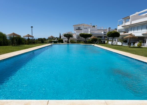 Bank repo -Marbella East 3B  – Near Golf & Sea