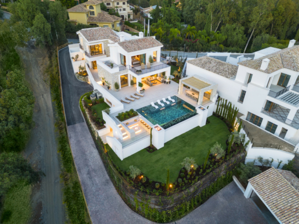 SOLD – La Quinta – 5B Villa – Sea. Views – Gated -Turnkey