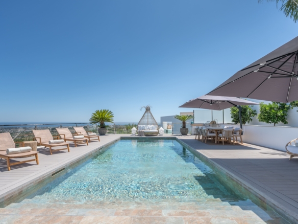 SOLD – Modern Villa in La Quinta Resort, Benahavís