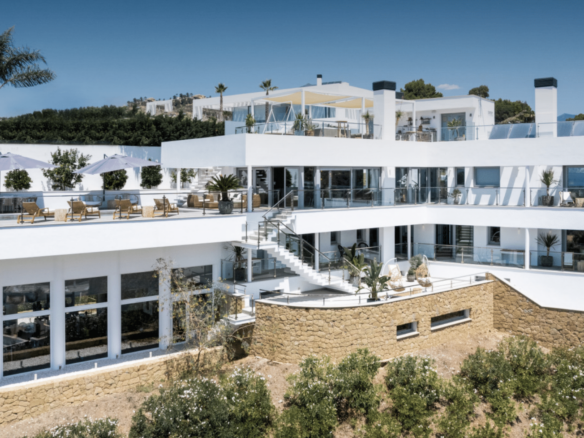 SOLD – Modern Villa in La Quinta Resort, Benahavís