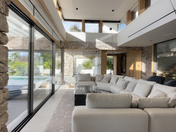 For Sale  – 🌟Nueva Andalucia – 2 x Modern villas – Near Puerto Banus
