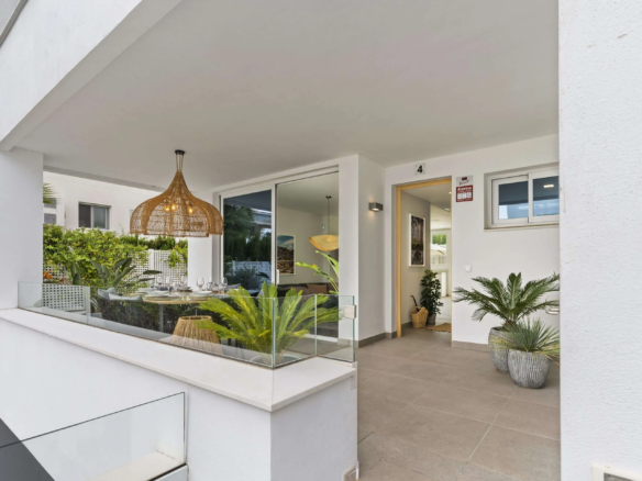 Nueva Andalucia -5B Townhouse -Near Everything
