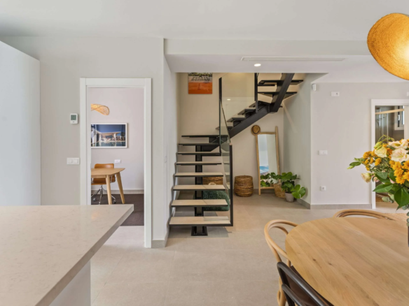 Nueva Andalucia -5B Townhouse -Near Everything