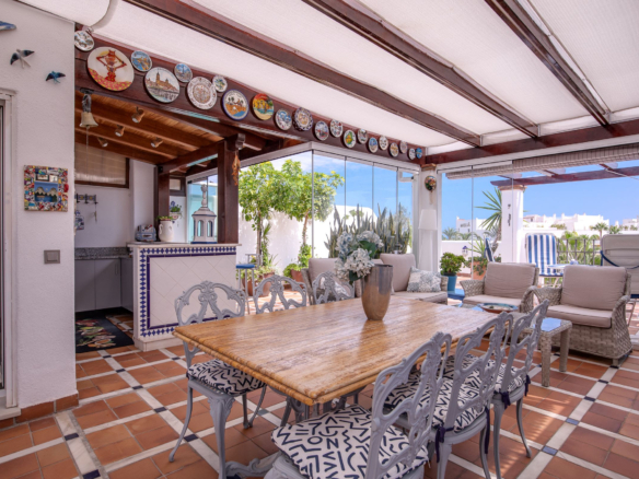Puerto Banus – 2B Penthouse -Large Terrace – Walk to Beach