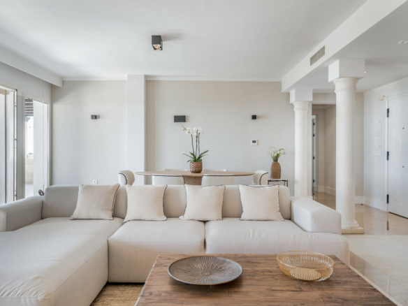 Golden Mile  -3B Penthouse  – Sea views – Turnkey