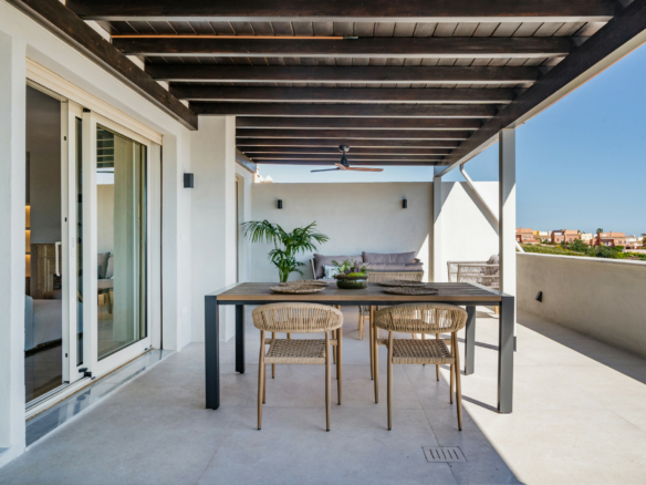 Golden Mile  -3B Penthouse  – Sea views – Turnkey