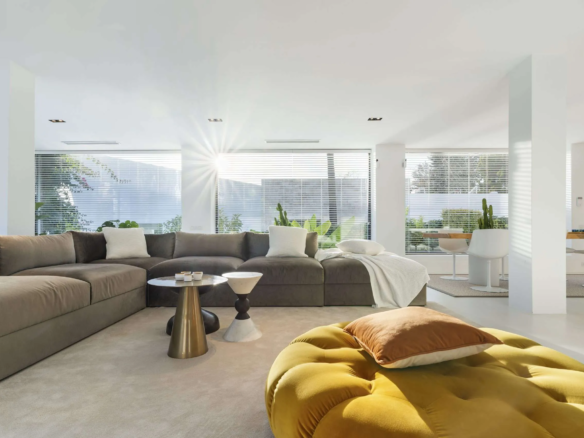 For Sale -Nueva Andalucia – Modern 5B Villa – Central – Turnkey