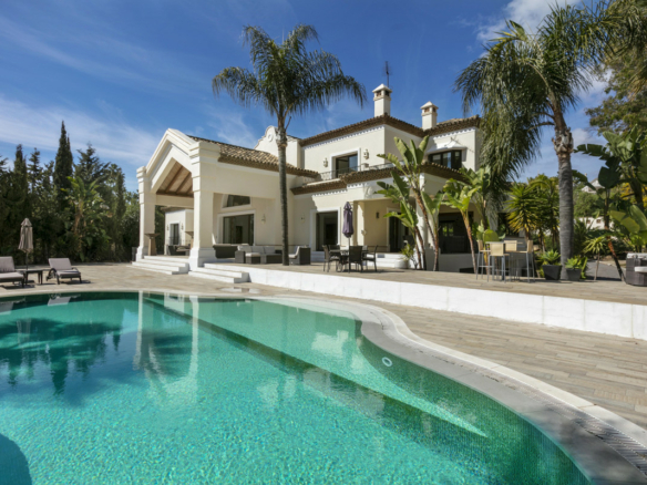  6B Mansion – For rent & Sale – Panoramic Views – 1st Line Los Naranjos Golf 