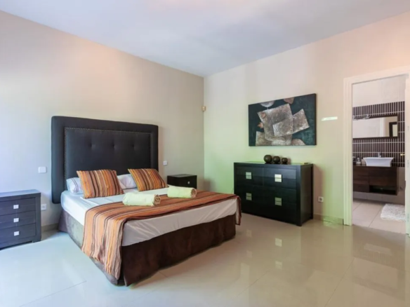 🏡 Beautiful Villa for Sale and Rent in Nueva Andalucía, Málaga 🌴