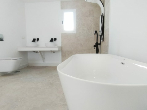 For Sale – Marbella town – 4B Penthouse – Sea Views  – Turnkey