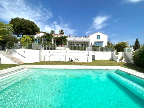 Paraiso Alto – 5B Luxury villa for sale – Sea Views