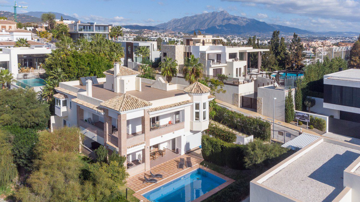 18-cc72f169493c096e712837ff5d8b6e41 Reduced – Benahavís – Villa – Sea views