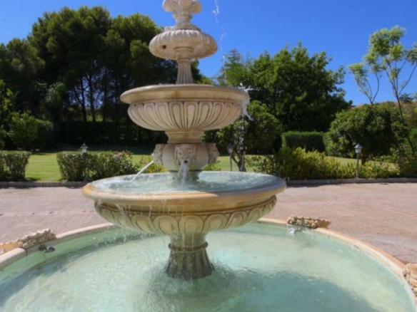 Andalusian style 8B  villa for sale in Los Flamingos, Benahavis.