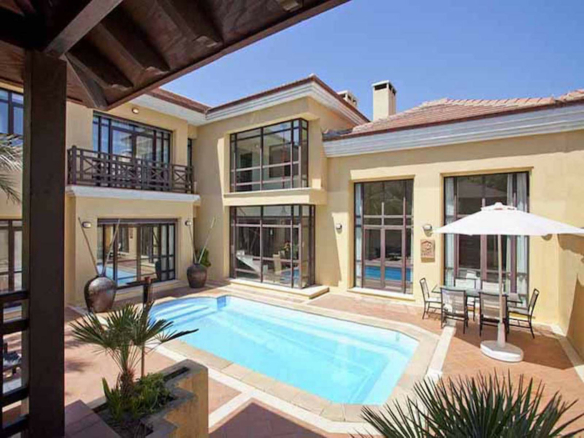 🏡 Luxury Bungalow in Puerto Banús for Long-Term Rent