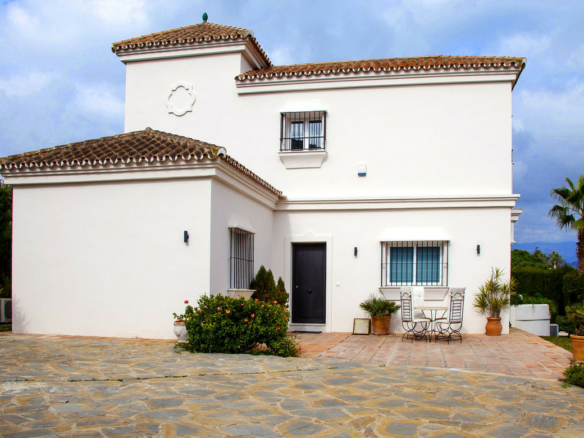 🏡 Luxury Villa for Long-Term Rent in Nueva Andalucía
