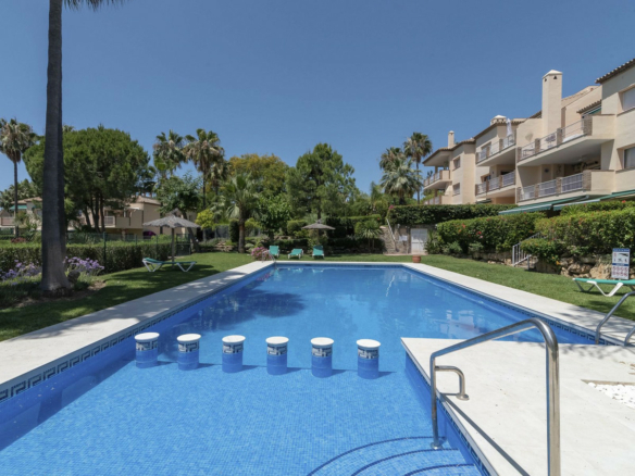 Nueva Andalucía, Marbella 🌴 3B Garden Apartment for sale