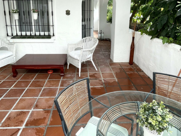 🏡 BEAUTIFULLY REFURBISHED 3-BED, 2-BATH GROUND FLOOR APARTMENT IN LOS NARANJOS, NUEVA ANDALUCÍA 🌅