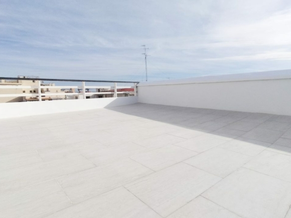 For Sale – Marbella town – 4B Penthouse – Sea Views  – Turnkey