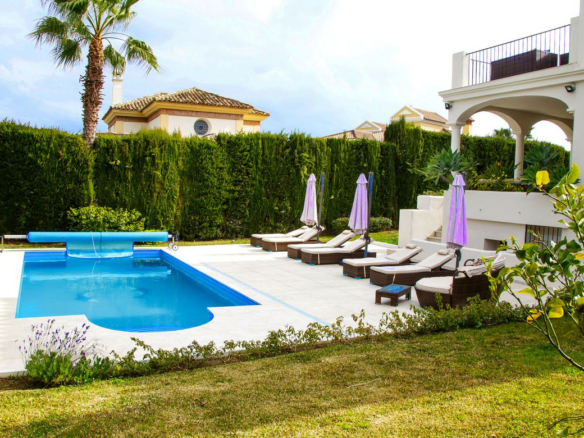 🏡 Luxury Villa for Long-Term Rent in Nueva Andalucía
