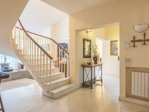 🏡 For Sale | Opportunity: Villa in Río Real Golf 🌅