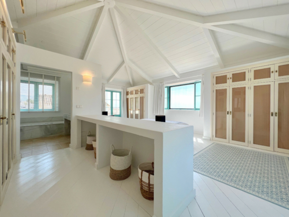 Paraiso Alto – 5B Luxury villa for sale – Sea Views