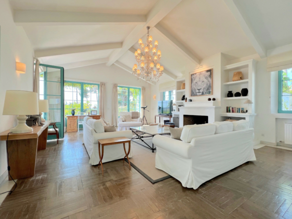 Paraiso Alto – 5B Luxury villa for sale – Sea Views