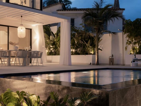 🏡 For Sale | Renovated Scandinavian Style Villa in Puerto Banús, Marbella 🌴