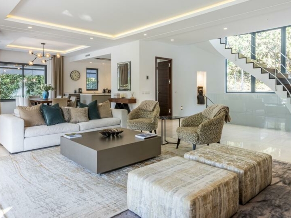 🌟 For Sale: Contemporary Beachside Villa on the Golden Mile! 🏡🌊
