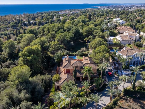 For Sale – Golden Mile – 5 Bed Mansion 🏡 – Beautiful Area 🌳 – Near Facilities 🏙️