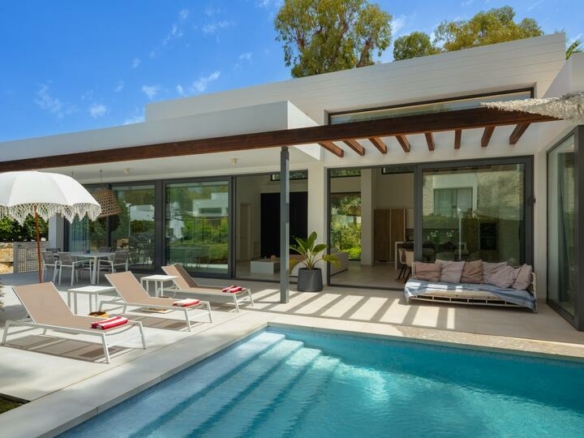 🏡 For Sale | New Home in the Heart of the New Golden Mile, Between Estepona and Marbella 🌅