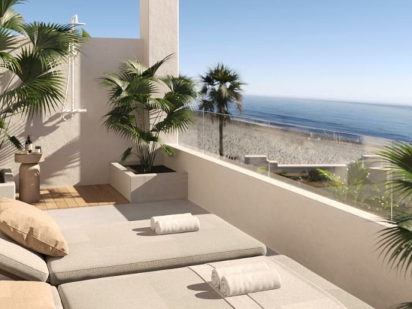 🏡 For Sale: Renovated Beach Front Townhouse in Las Chapas 🌅🏖️