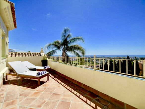 Benahavis – 🏡 Modern 4B Villa with Panoramic Views for Long Term Rental 🏡