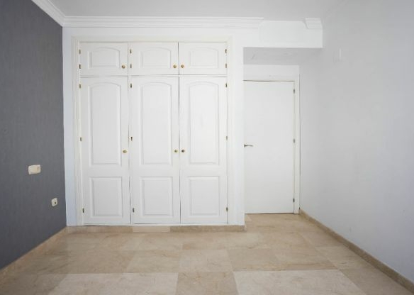 Bank Repo – Nueva Andalucia – 3B Townhouse with Garden