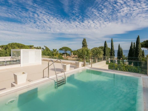 Marbella Club – 9B Mansion – Walk to Beach & Hotel