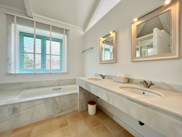 Paraiso Alto – 5B Luxury villa for sale – Sea Views
