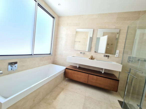🏡 Stunning Contemporary Villa in Marbella for Long Term Rent 🏡