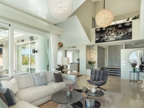 🏡 For Sale | Villa with Panoramic Views to the Sea, Gibraltar, and the African Coast 🌅