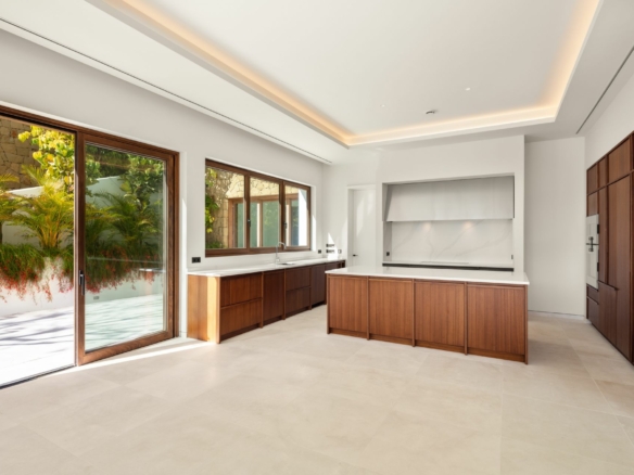 Finca Cortesin – 8B Modern Villa –  Golf Side