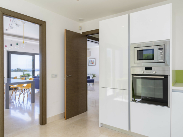 🏡 5B Villa For Sale – Gated -1st line Golf- ATALAYA GOLF, BENAHAVÍS!
