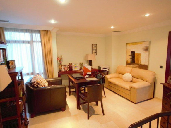 🏡 Luxury Bungalow in Puerto Banús for Long-Term Rent