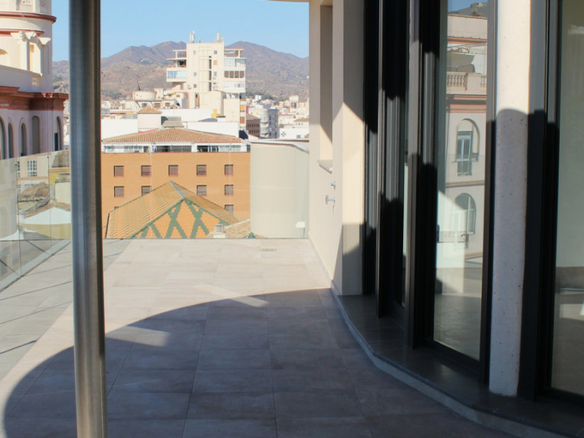 For Sale – Malaga 2-3B new Apts –  Near La Calle Larios