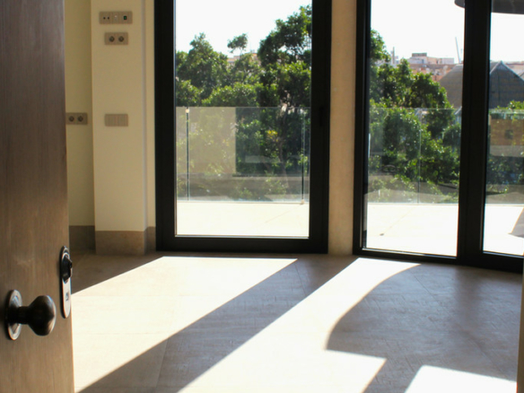 For Sale – Malaga 2-3B new Apts –  Near La Calle Larios