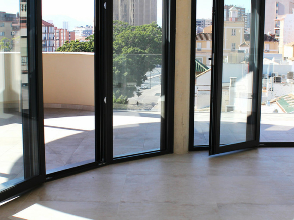For Sale – Malaga 2-3B new Apts –  Near La Calle Larios