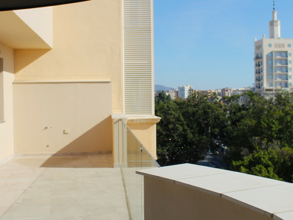 For Sale – Malaga 2-3B new Apts –  Near La Calle Larios