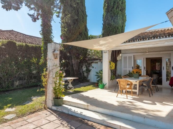 🏡 For Sale | Opportunity: Villa in Río Real Golf 🌅