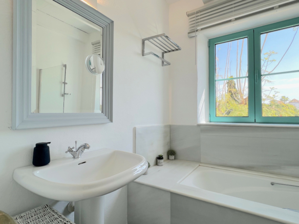Paraiso Alto – 5B Luxury villa for sale – Sea Views