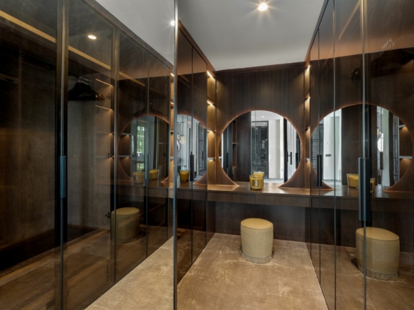 Nueva Andalucia – Modern 5B Villa -Turnkey